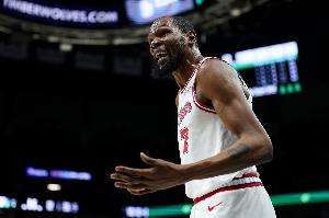 杜兰特:休赛期太精彩了我很喜欢 我喜欢看到NBA里的人员流动