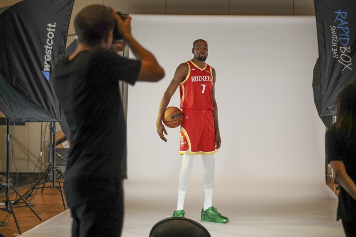 KD:我没太纠结于今年季后赛的伤病 对抗运动就是随时有受伤风险